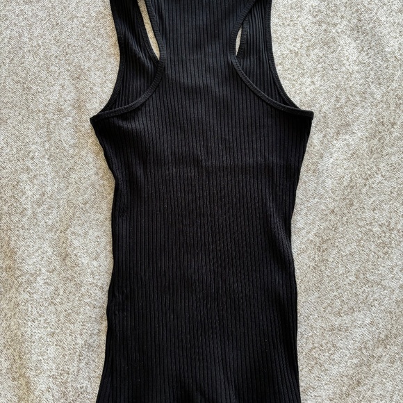 Aritzia | Tank Top | Black - Picture 2 of 5